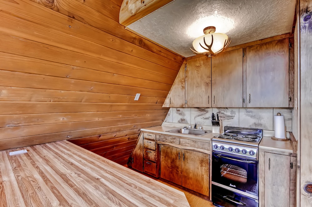 Secluded & Cozy Antimony Cabin w/ Fire Pit view 5