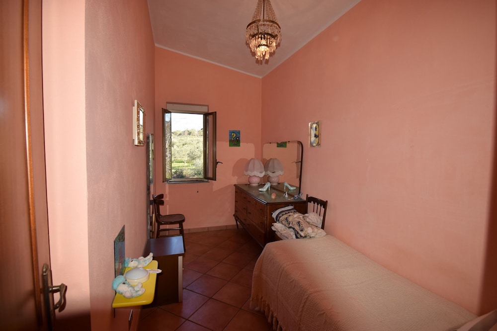 Villa Rinaldo view 3