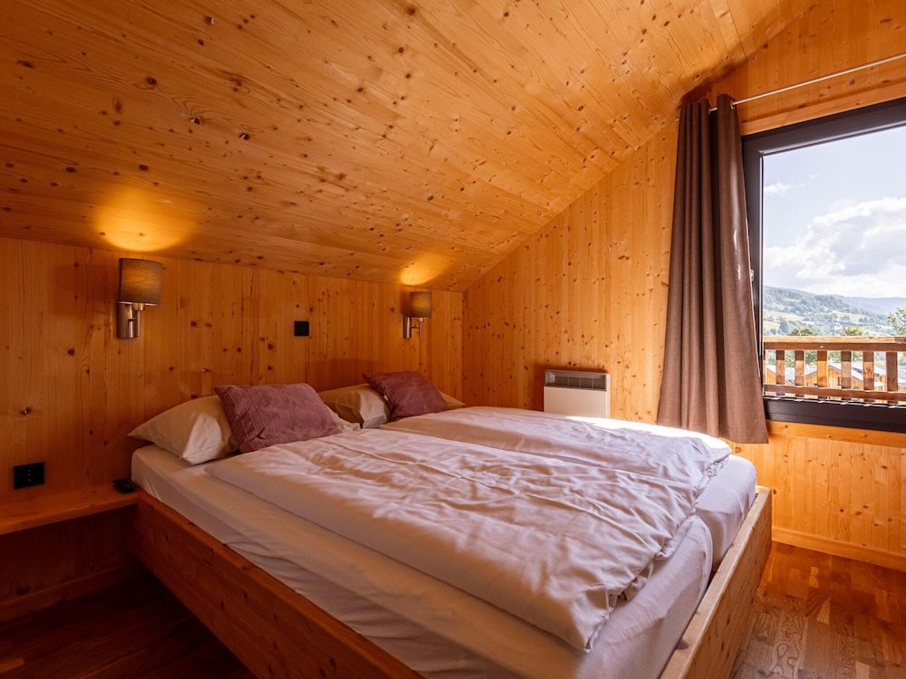 Spacious Chalet With Sauna