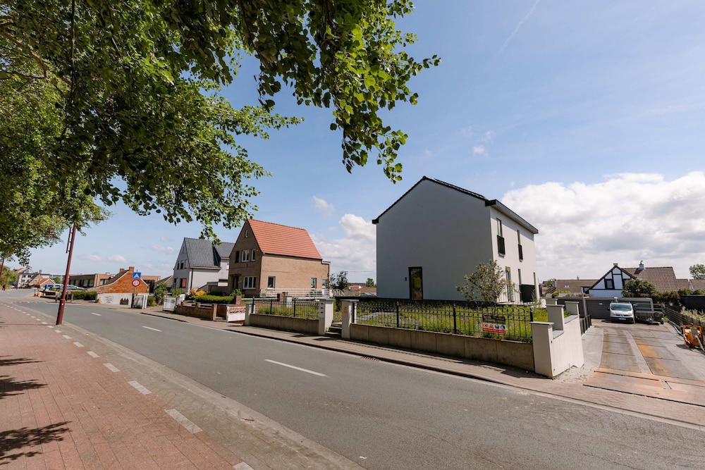 Huswell - Family Villa With Terrace and Parking