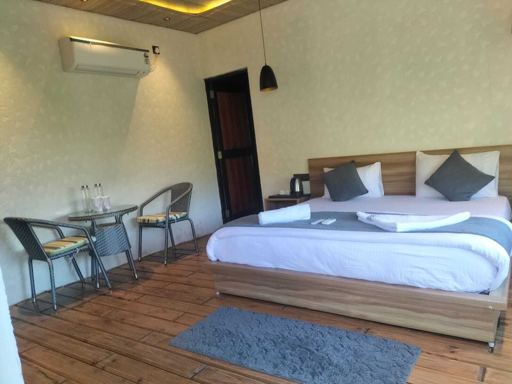 Anupraas Resort