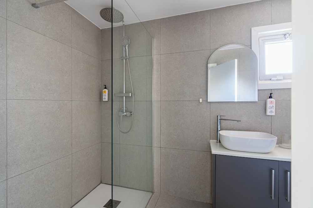 Local Host Living - Signature Apartments in Nicosia