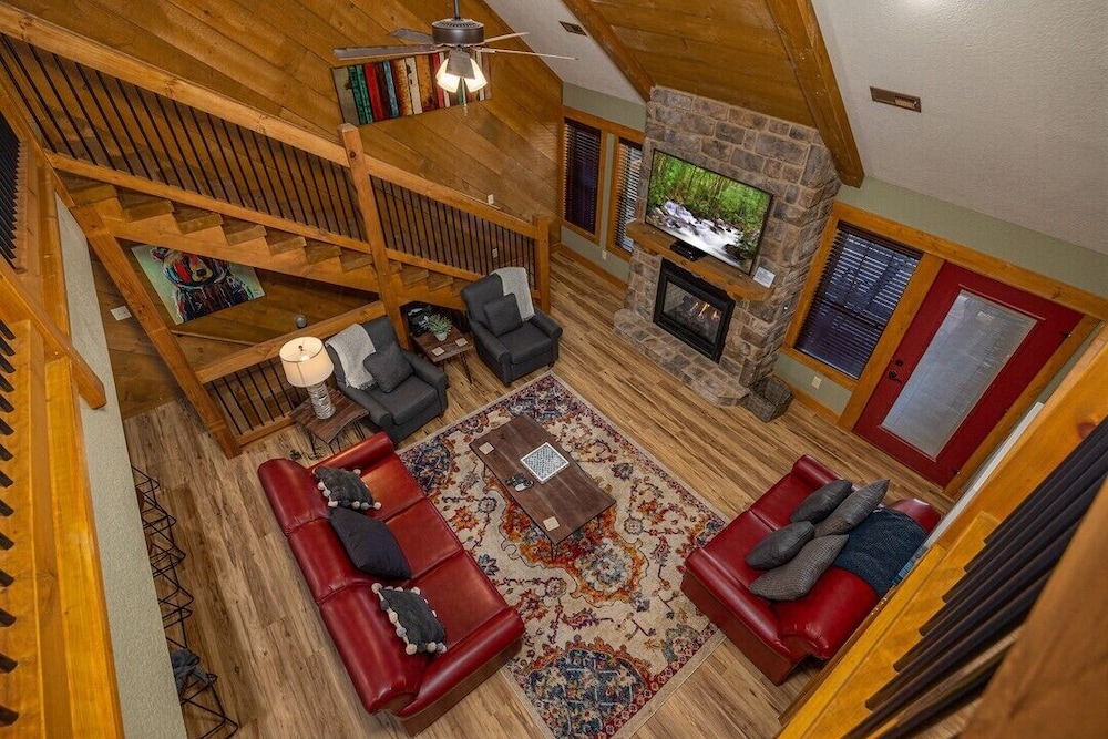 Luna Bear Lodge