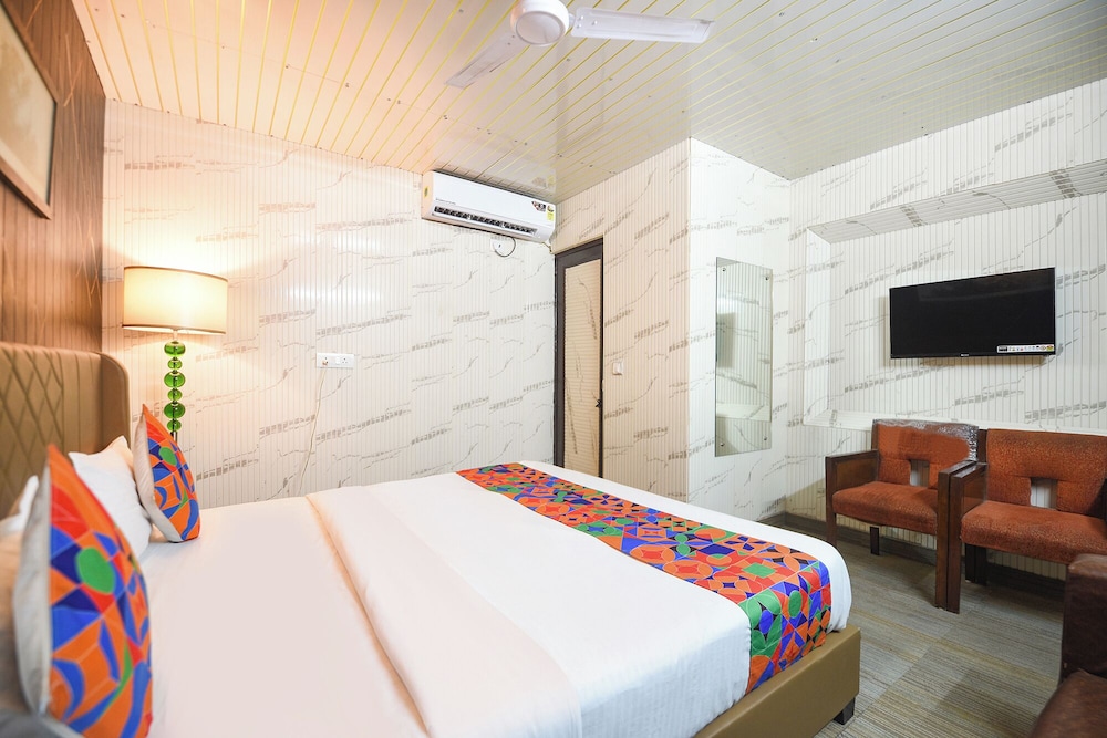 Fabhotel Heritage Residency