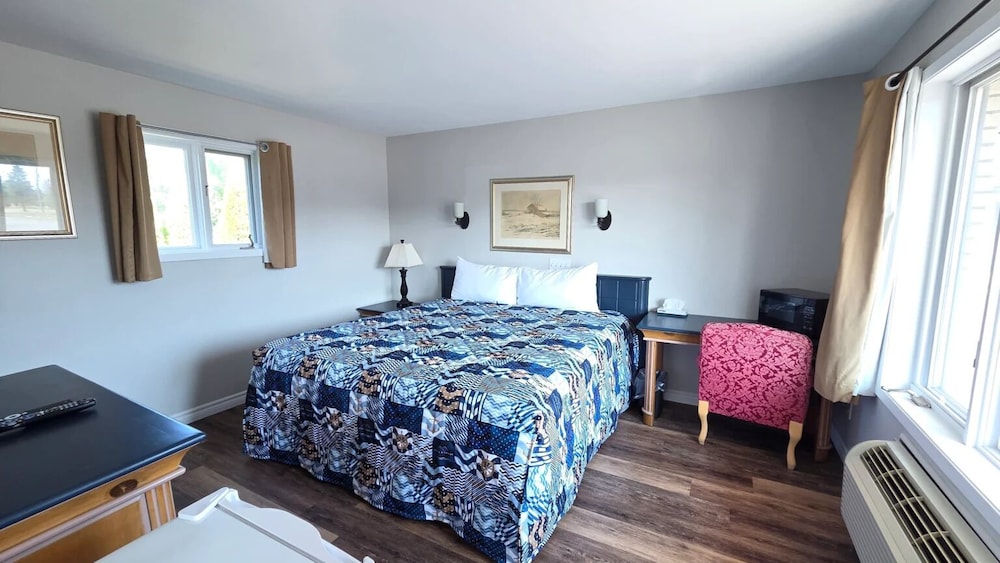 Motel & Chalets l'Acadien sur mer