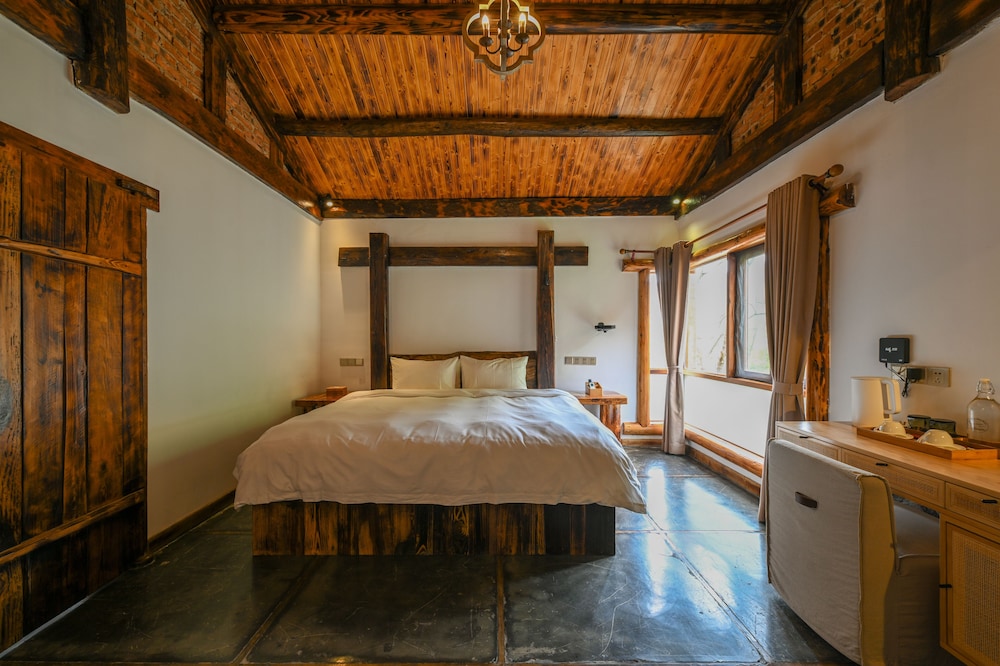 No.5 Valley Lodge