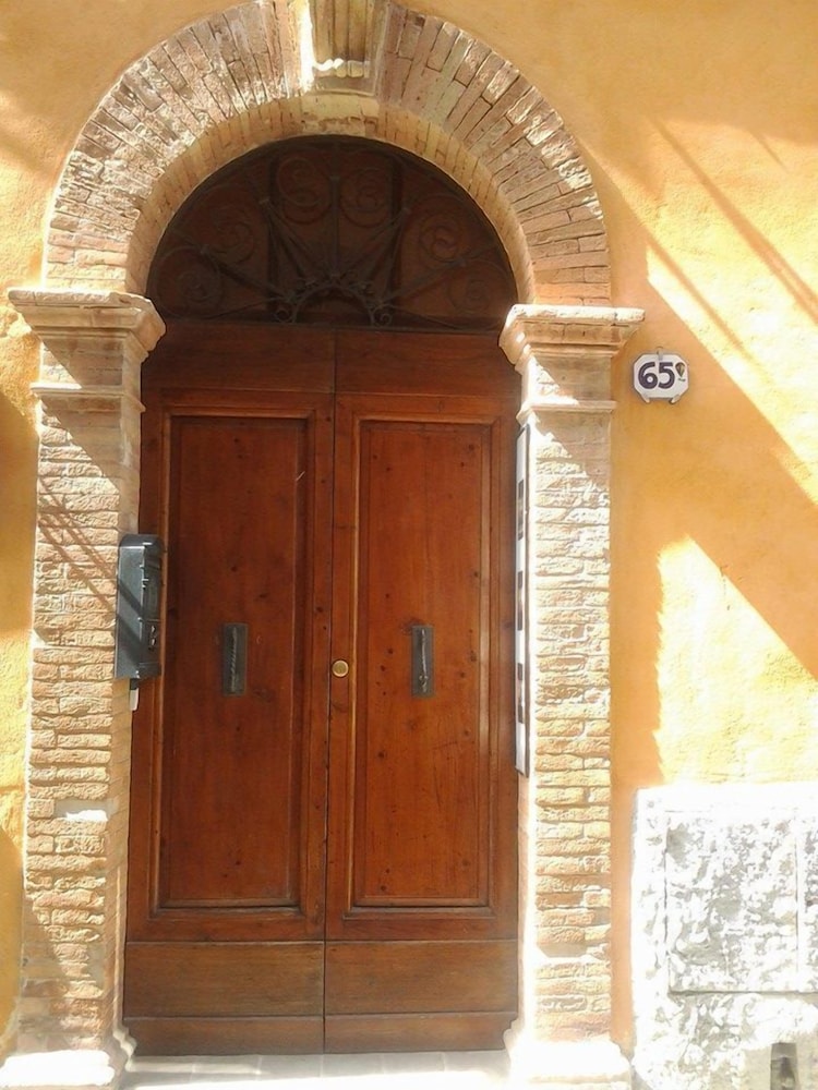 Idolina Guest House