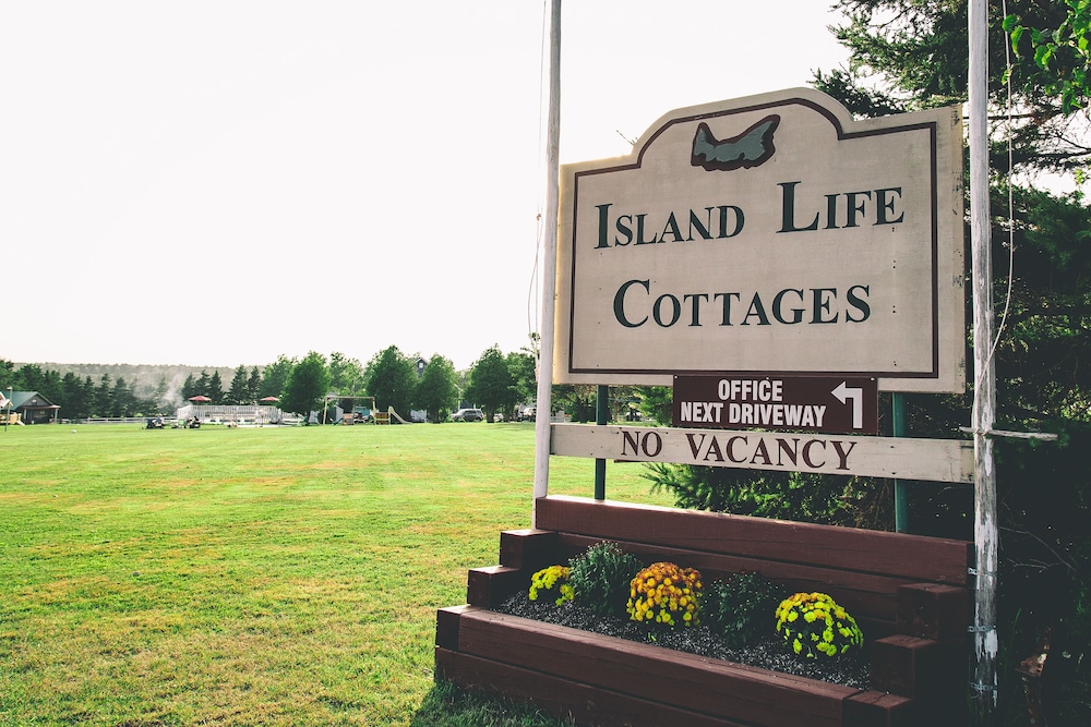 Island Life Cottage