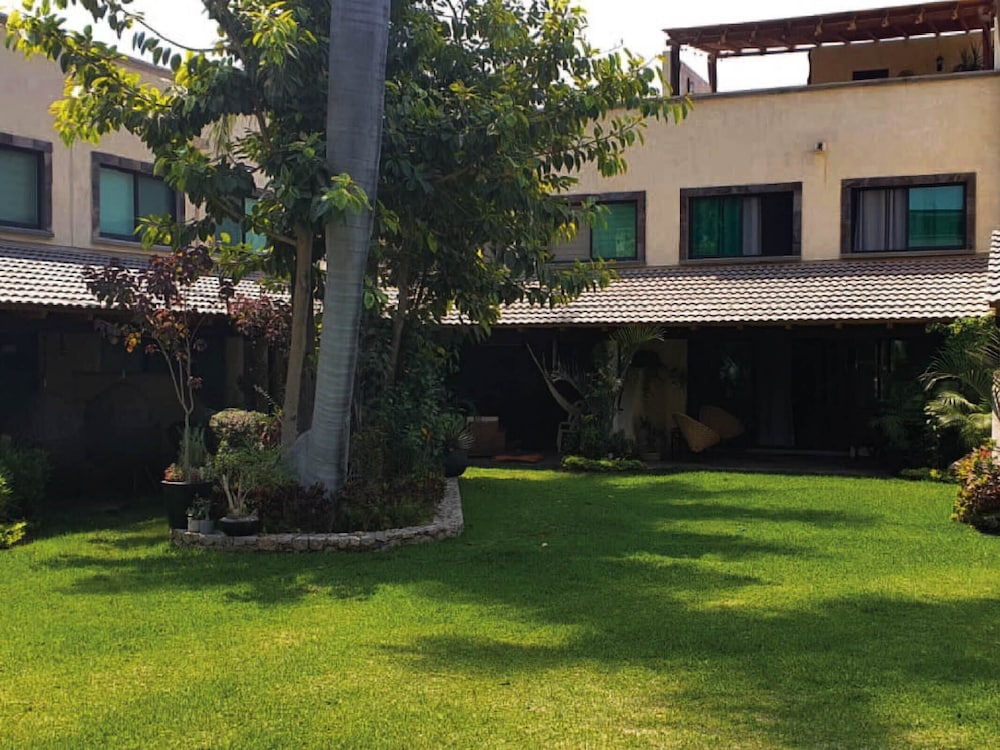 Tuscan Style Grove House view 4