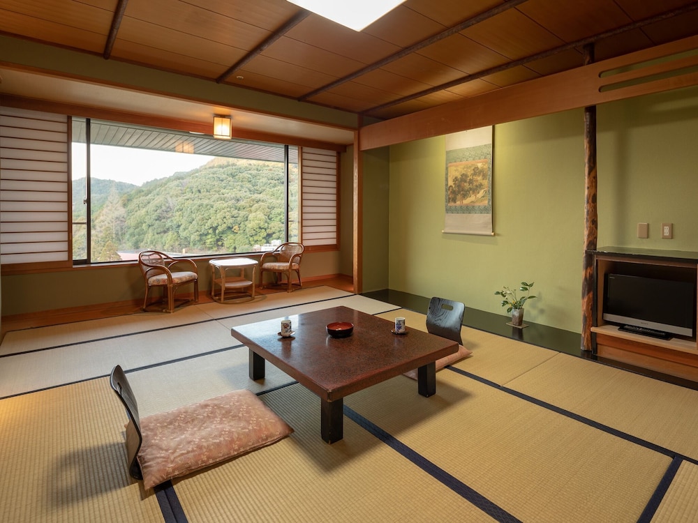 Yamamura Annex