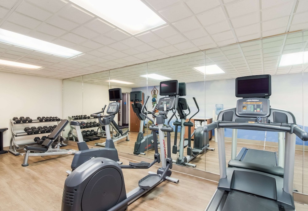 New Bern Vacations - Clarion Pointe New Bern - Property Image 11