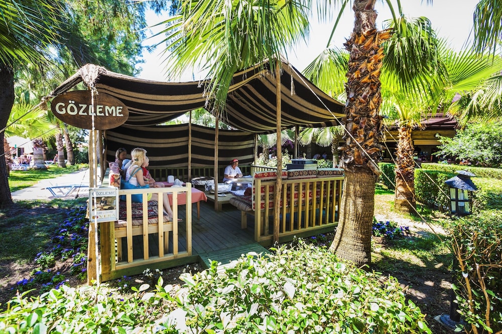 Mholiday Hotels Stone Palace Side - All inclusive