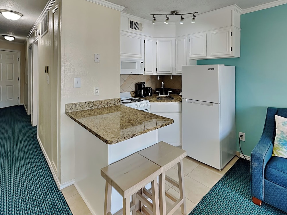 Casa Del Mar 350-front Facing