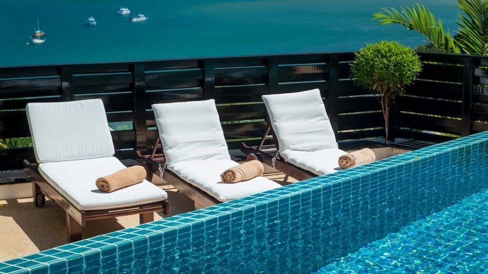 Grand Sea View 5BR Villa Sukadara Patong view 3