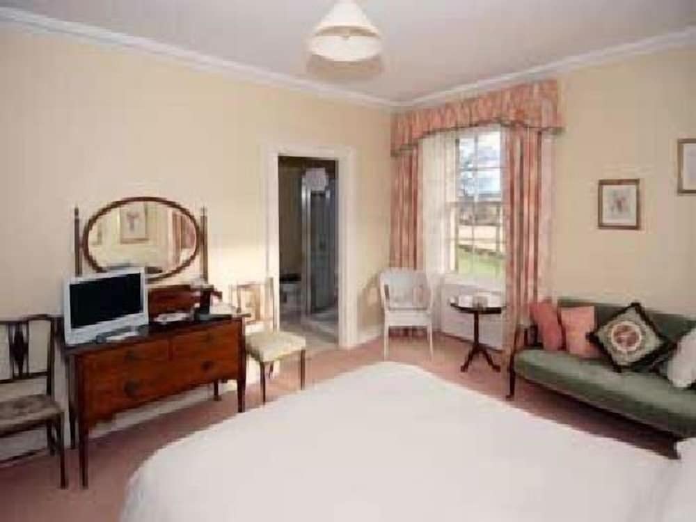 East Horton Farmhouse view 5