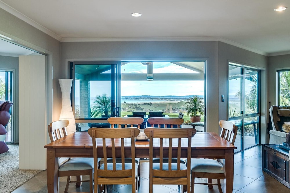 Napier Bed & Breakfast Tequila Sunrise
