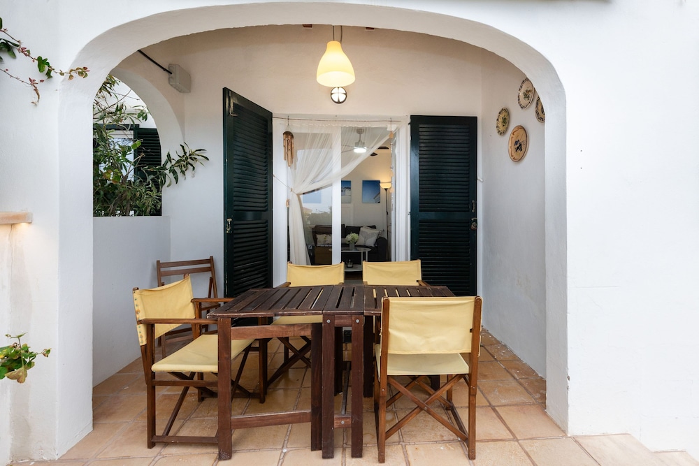 Oxford Vacations - Centrally Located Home  Steps to Oxford Square! - Property Image 9