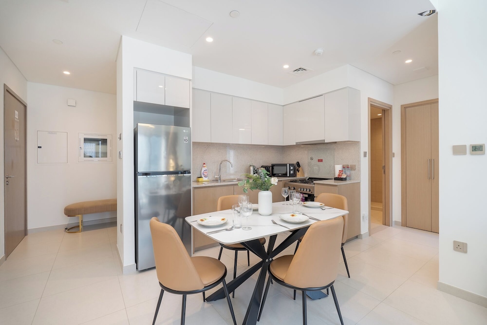 Stylish Urban Living in Burj Royale