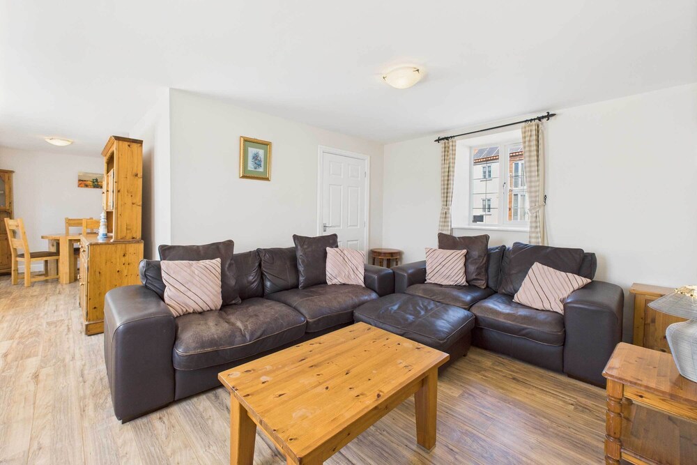 Host Stay Easton Meadows Holiday Cottage view 2