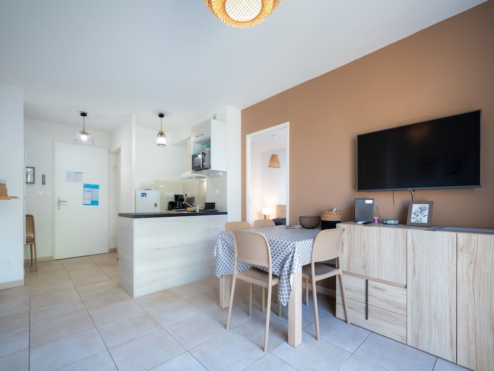 Villa in Valras-plage Near Sandy Beach