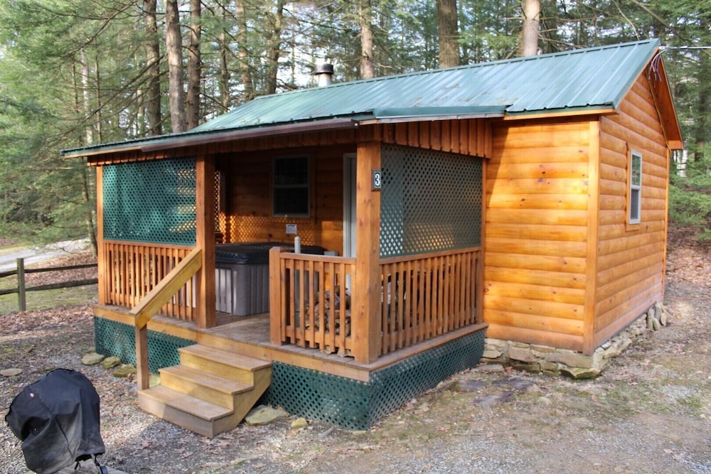 Hominy Ridge Cabins and Gift Shop
