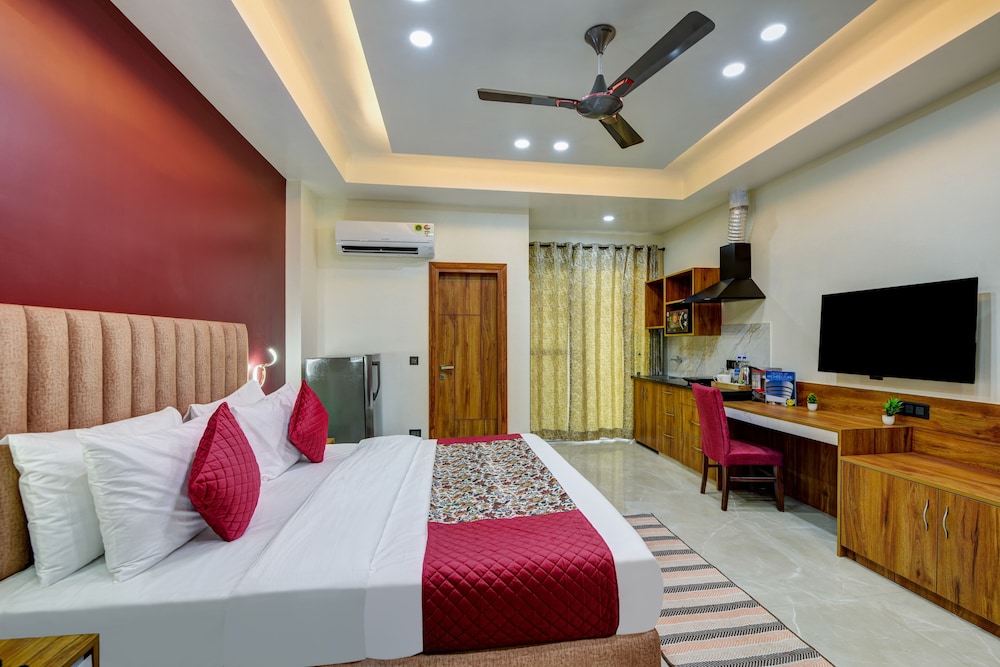 MEHU RESIDENCY