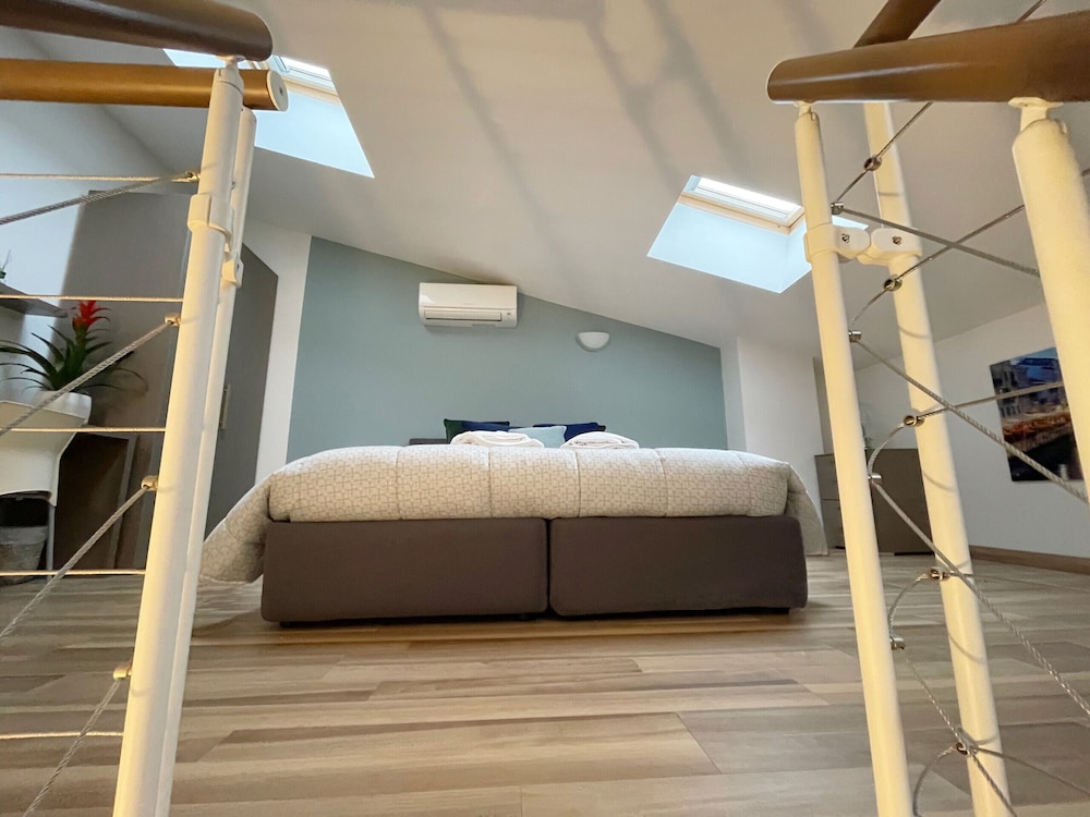 Rentopolis Apartments - Palazzo Candiani