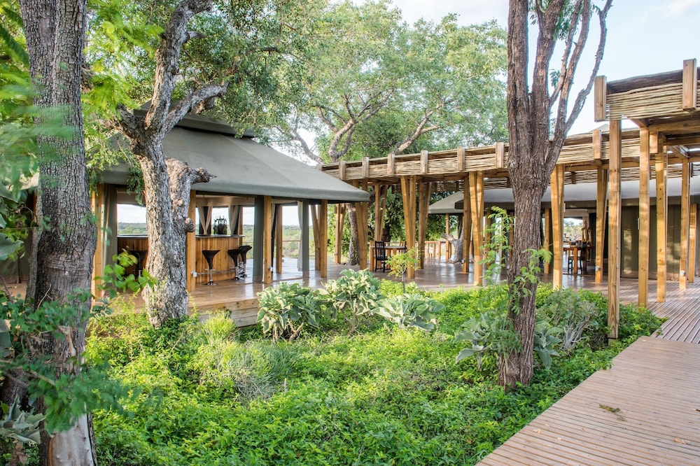 Simbavati Hilltop Lodge