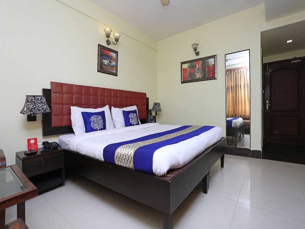 Capital O 1463 Surya Beach Inn