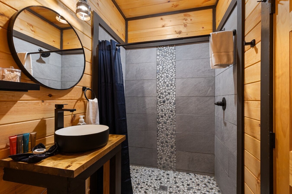 Summit Luxe Resort