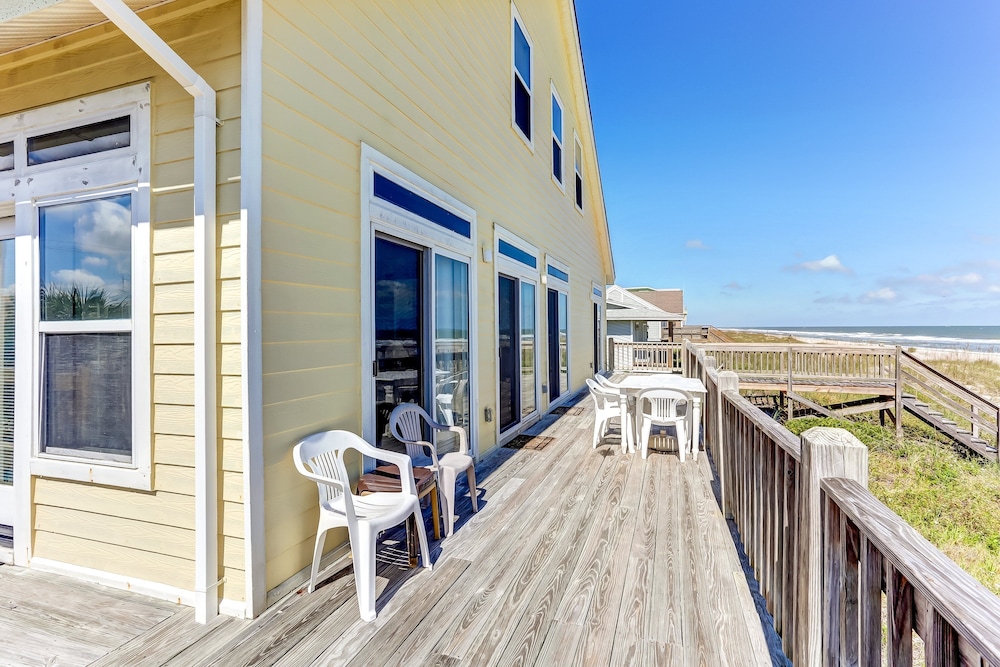 812 S. Fletcher - 3 Br Cottage