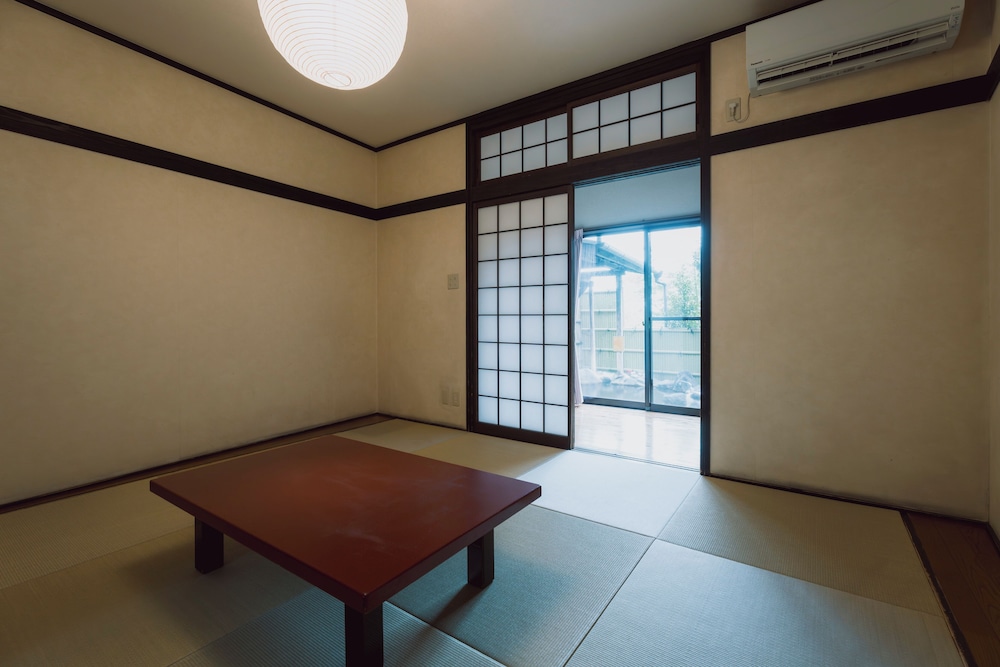 Hakusui Onsen Takenokura Sansou