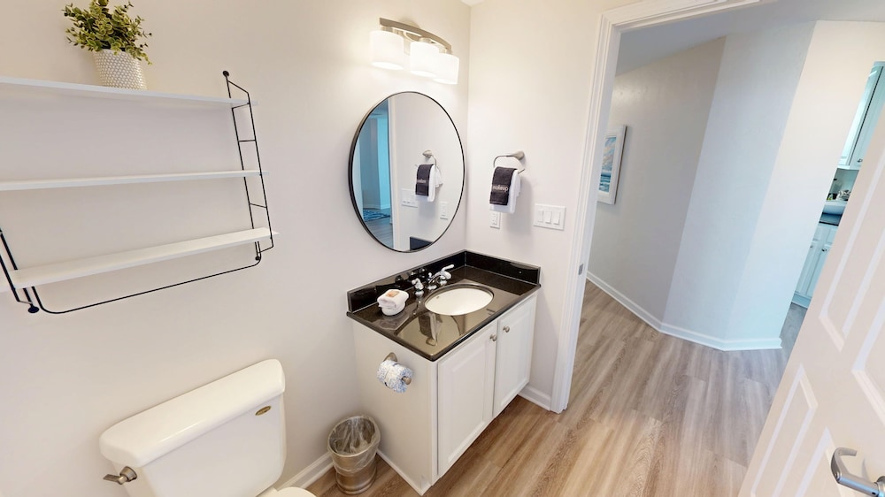 Silver Beach 1104w 3 Bedroom Condo