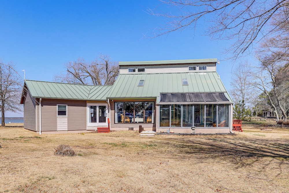 Private Beach & Fishing Pier: Wicomico River House