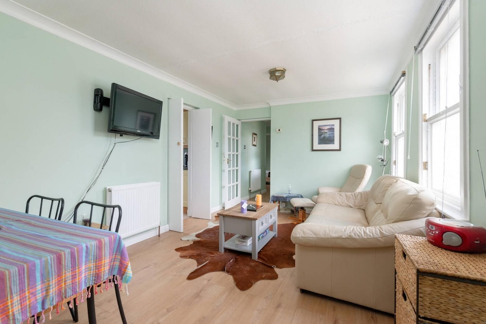 357 - Canongate Apartment view 4