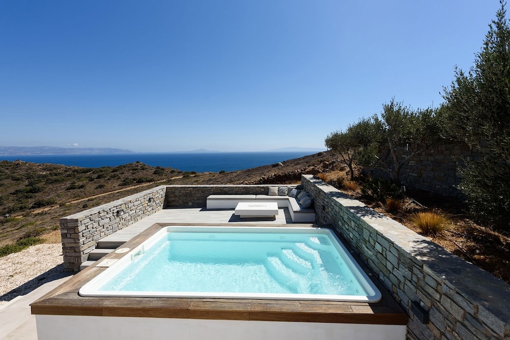 Rising Sun sea View Villa Near the Beach Paros