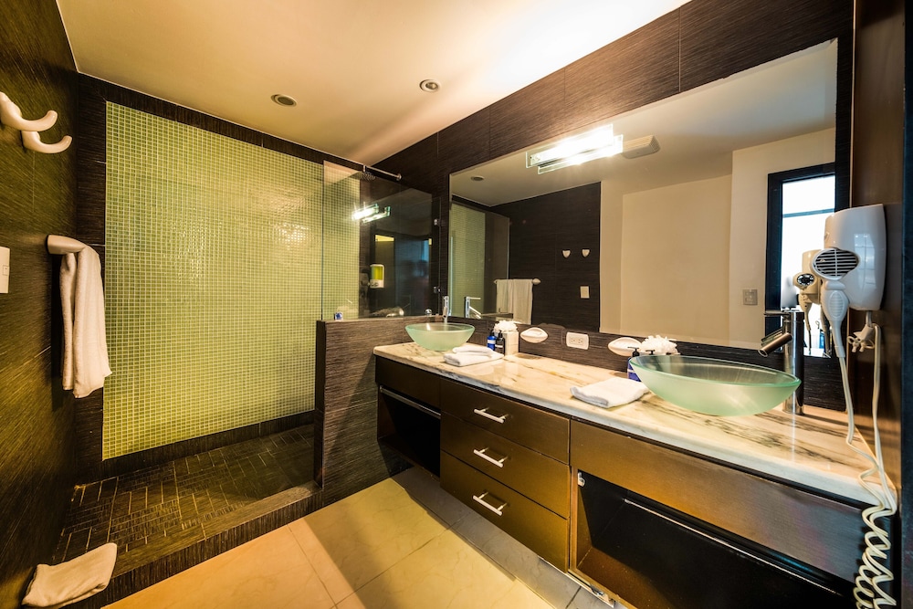Best in Jaco Diamante del Sol Condos