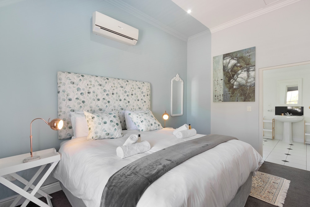 Winelands Golf Lodges at De Zalze