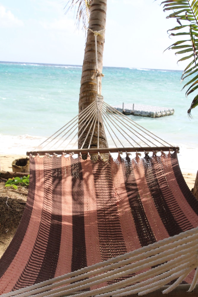 Little Corn Beach and Bungalow - Photo 29