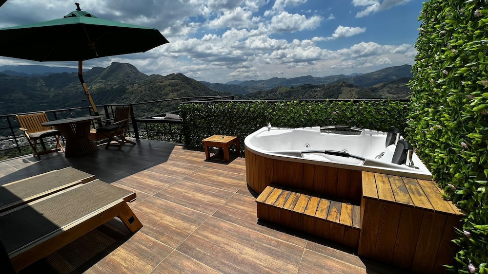La Colina resort