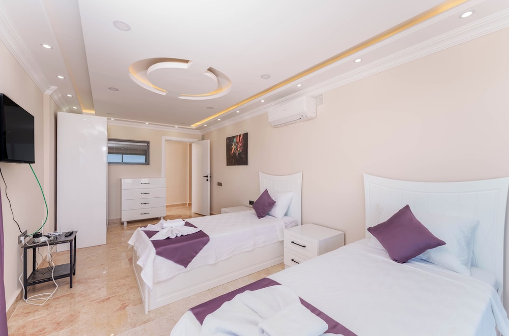 Grand Emora Villas