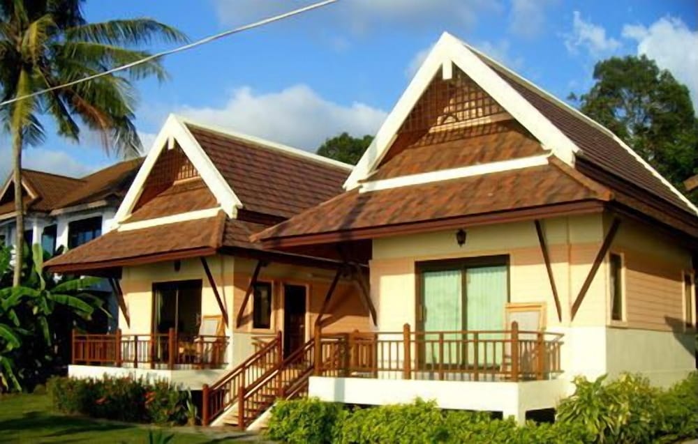 Coral Resort