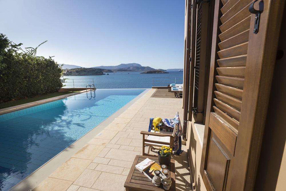 Sk Place Crete Luxury Seafront Villas