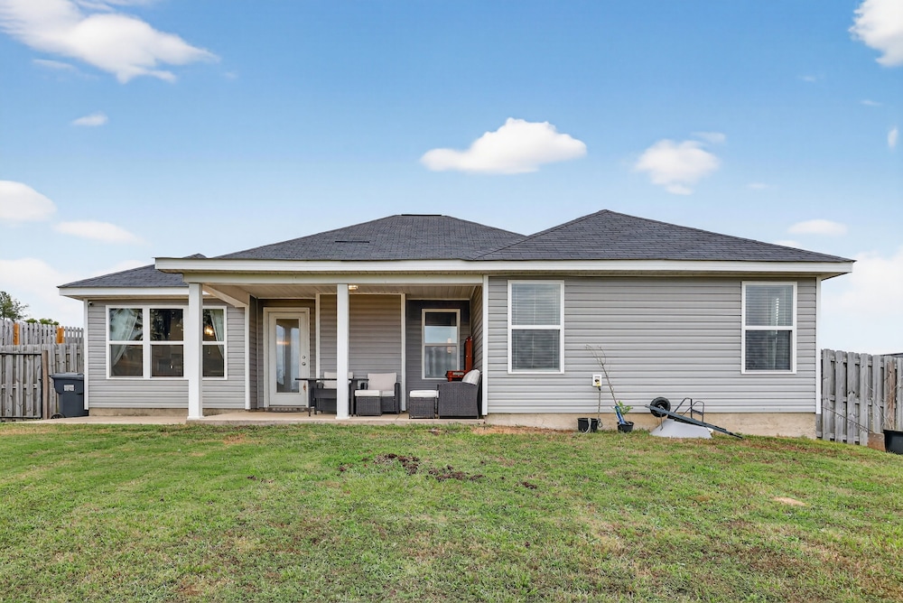 Peaceful Family Retreat Near Augusta 3 Bedroom Home