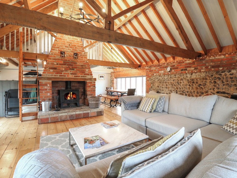 Bridge Barn