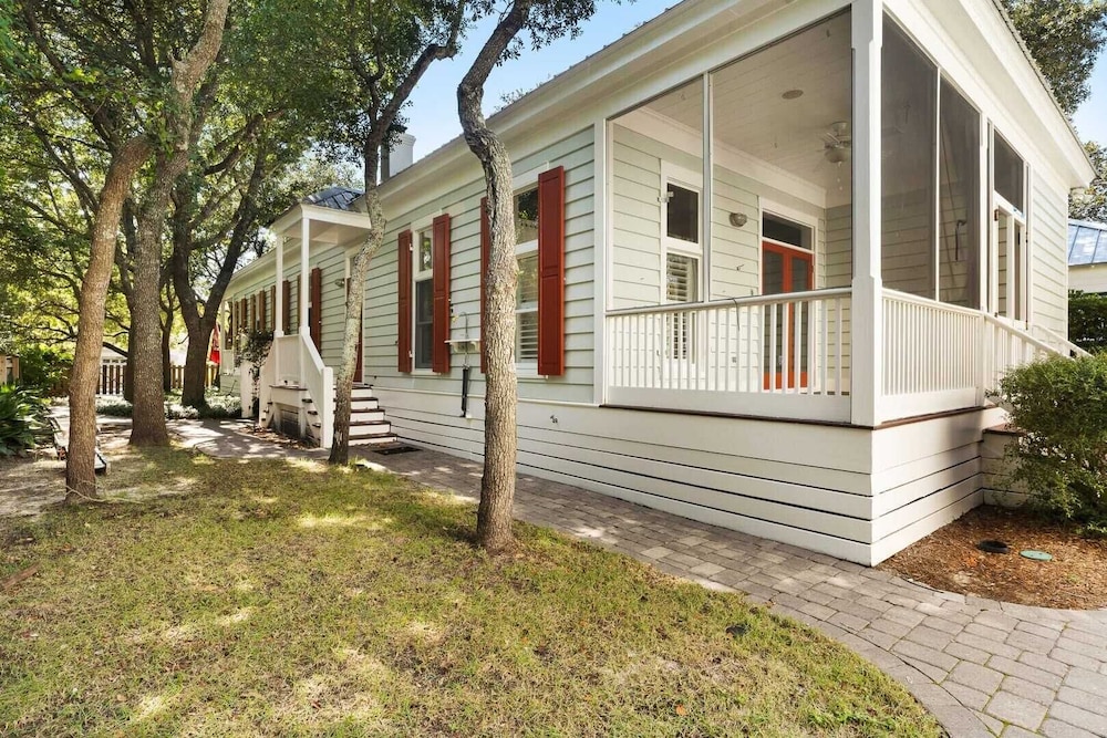 30A Grayt'n Greatful by Avantstay Charming Home+cottage, Walk to Western Lake