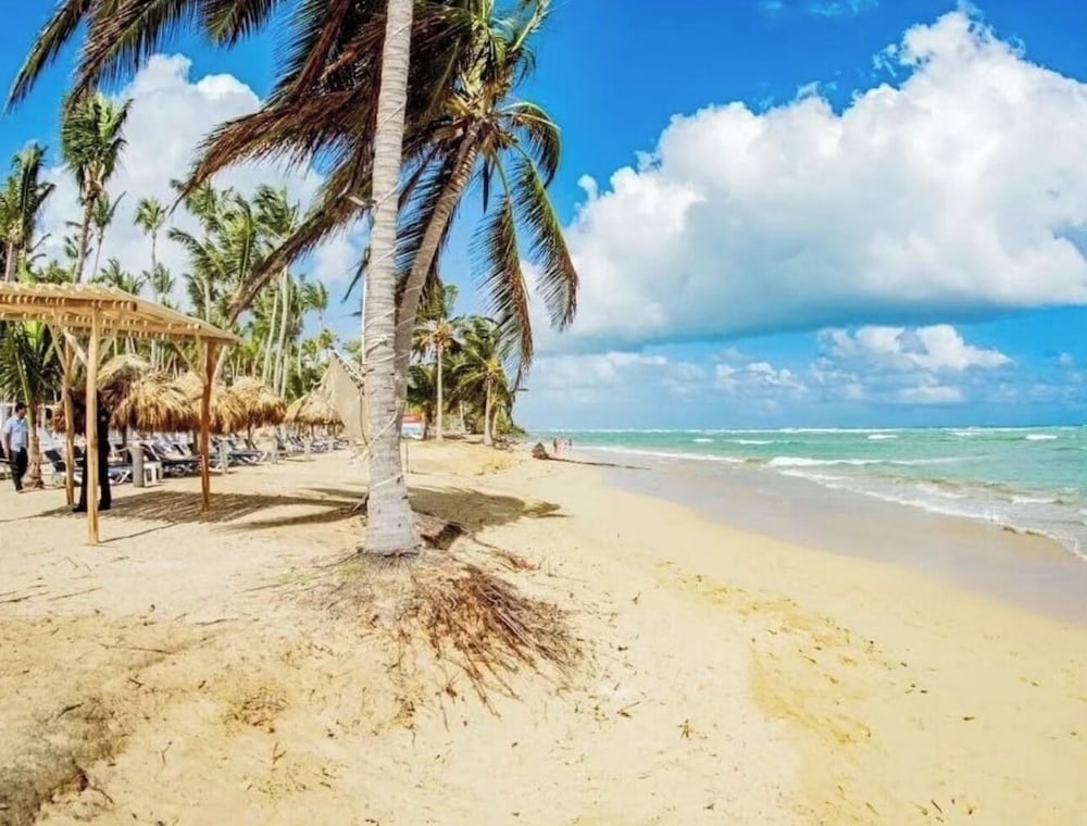 Playa Palmera Beach Front Apartments