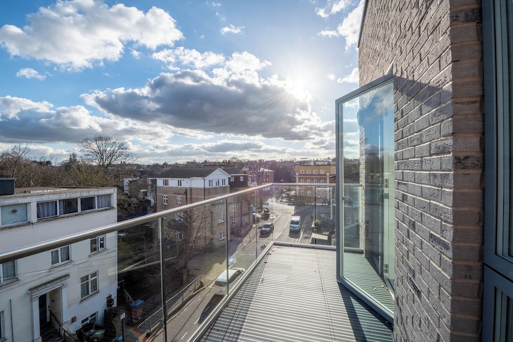 VESTO Lewisham