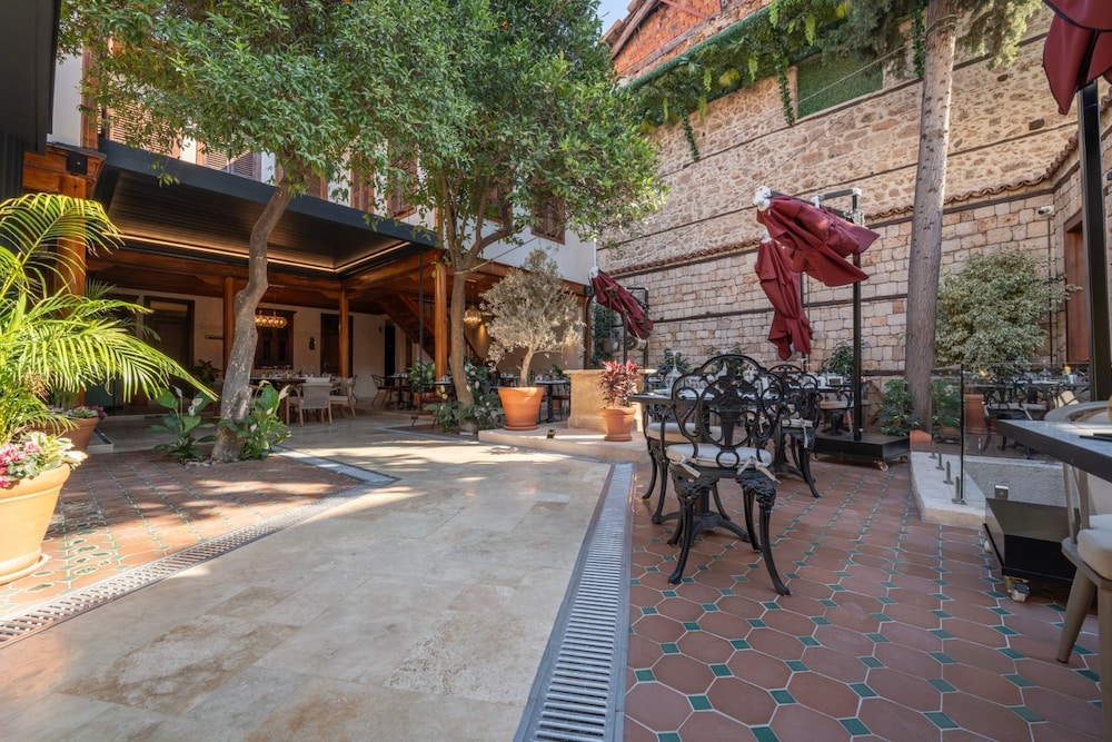 Belmondo Süitler - Image 90