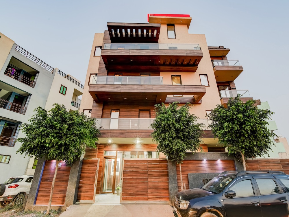 OYO Flagship 757 Blite Golf course road